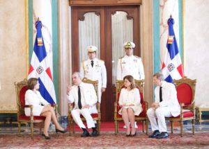 1701207612 425 Presidente Abinader recibe cartas credenciales de seis nuevos embajadores