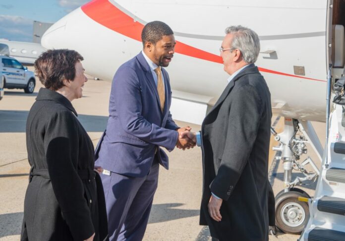 Abinader llega a Washington para reunión con Joe Biden y otros presidentes
