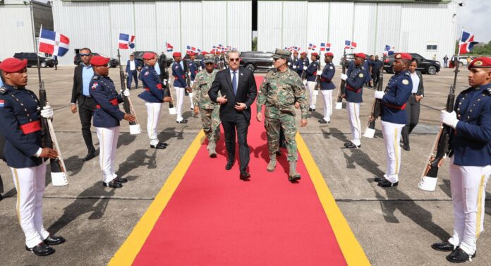 Abinader viaja hoy a Washington para reunión con Joe Biden