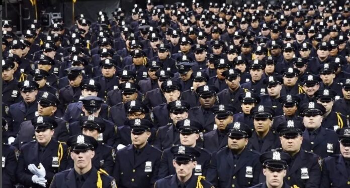 Alarma a dominicanos anuncio 4 mil policías menos estarán en calles de NYC
