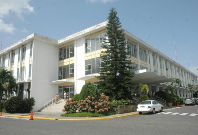 Ayuntamiento de Santiago considera que suspensión de licitación por Contrataciones Públicas es inoportuna y tiene malas intenciones