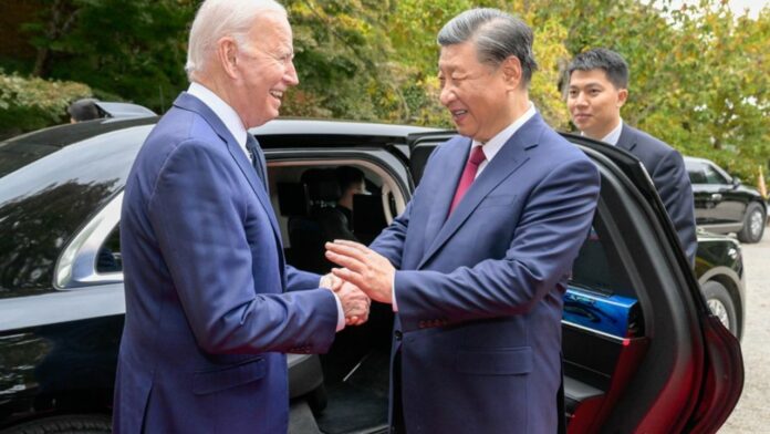 China tacha a Biden de «irresponsable» por llamar nuevamente «dictador» a Xi