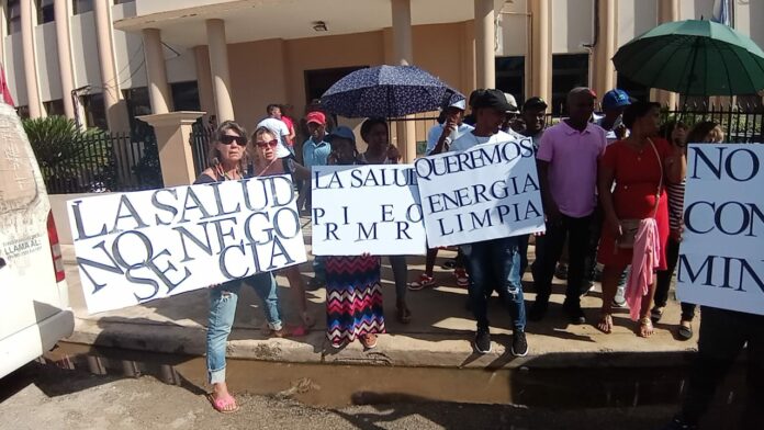 Comunitarios protestan por construcción de planta eléctrica en Samaná