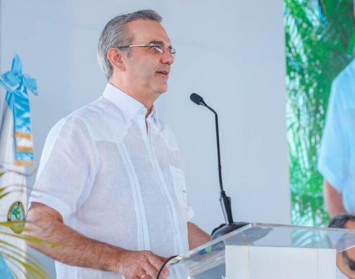 Decreto: el presidente Luis Abinader suspende las labores hasta la mañana del lunes
