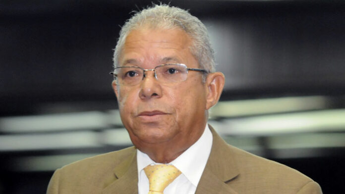 Ex diputado Rafael Méndez dice “erráticas políticas” del gobierno agravan relaciones con Haití