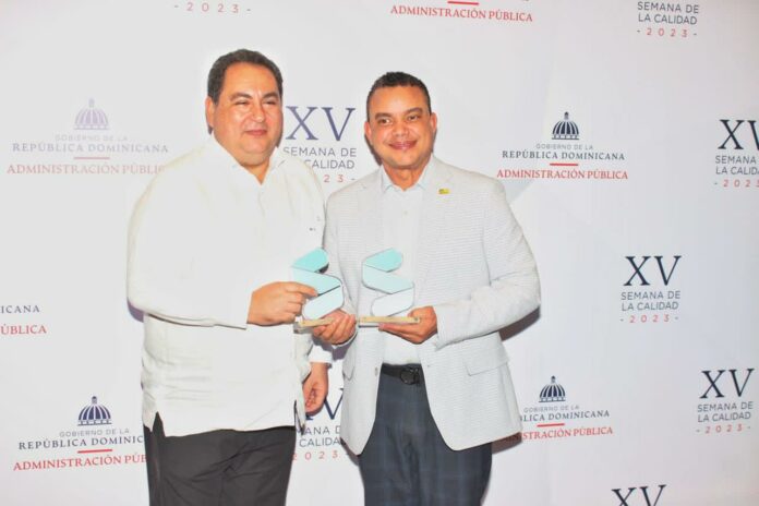 Hospital Ney Arias Lora  gana dos categorías en premio SISMAP-Salud