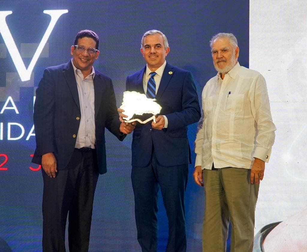 Inespre obtiene el primer lugar en Satisfaccion Ciudadana durante premiacion
