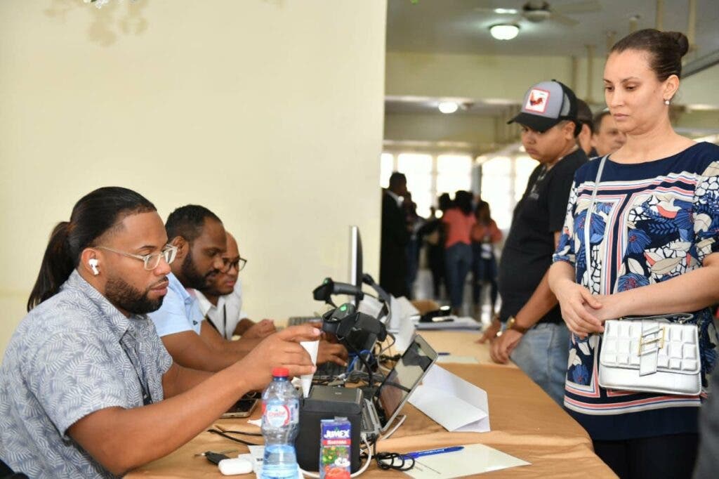 JCE informa supervisó y fiscalizó 360 convenciones a 39 organizaciones políticas