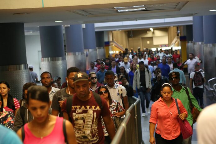 Metro de Santo Domingo rompe récord de usuarios en los primeros 10 meses del año
