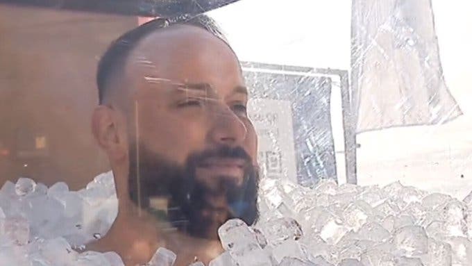 Polaco bate record Guinness al permanecer mas de 4 horas