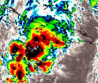Por potencial ciclon tropical hay siete provincias en alerta roja