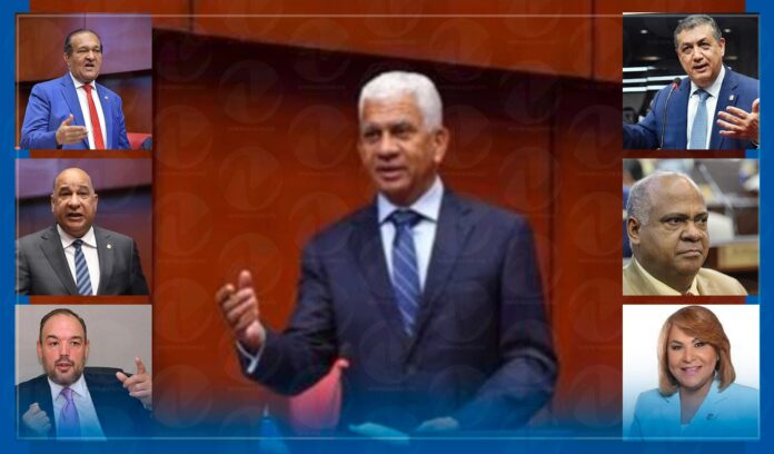 Presidente del Senado se compromete con proyecto de tres causales; insisten en nuevo Código Penal