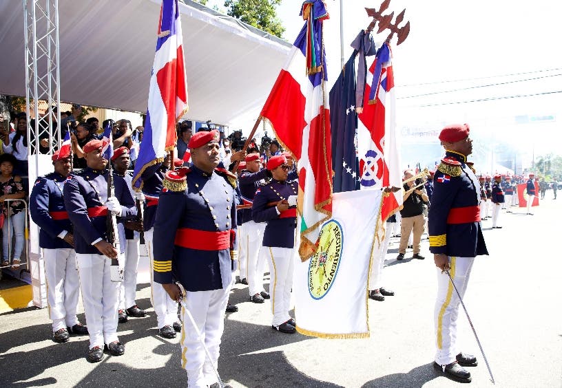 Presidente encabeza actos del Dia de la Constitucion