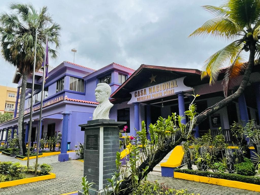 ¿Cuantos miembros del Comite Central del PLD han dejado el