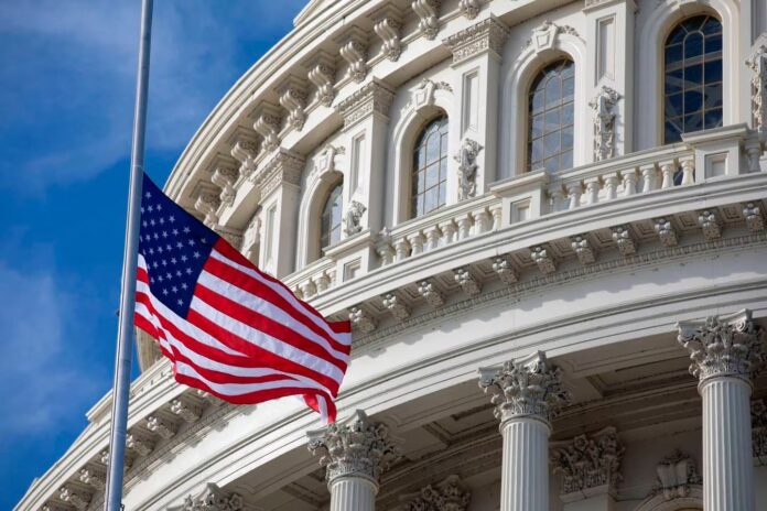 Estados Unidos despide un 2023 de más censura, leyes conservadoras y restricciones al aborto