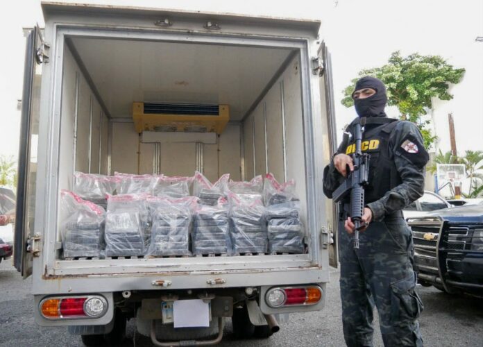 Ocupan 137 paquetes de cocaína en medio de tiroteo en Monseñor Nouel