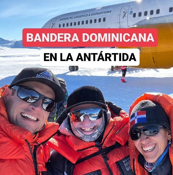 1703098809 890 La bandera dominicana llega hasta La Antartida