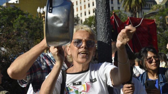 Protestas en Argentina desafían el ajuste de Milei