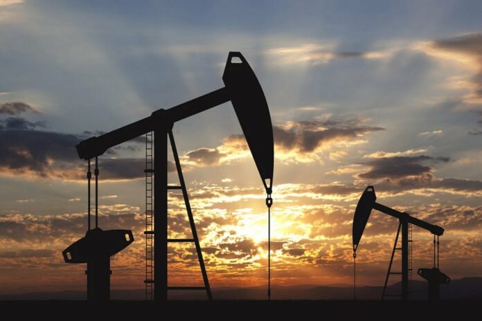 El petróleo de Texas abre con una bajada del 0,77 %, en 73,54 dólares el barril