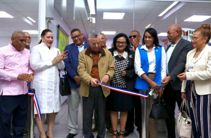 Ayuntamiento SDE deja inaugurada la Oficina del Dominicano en el Exterior