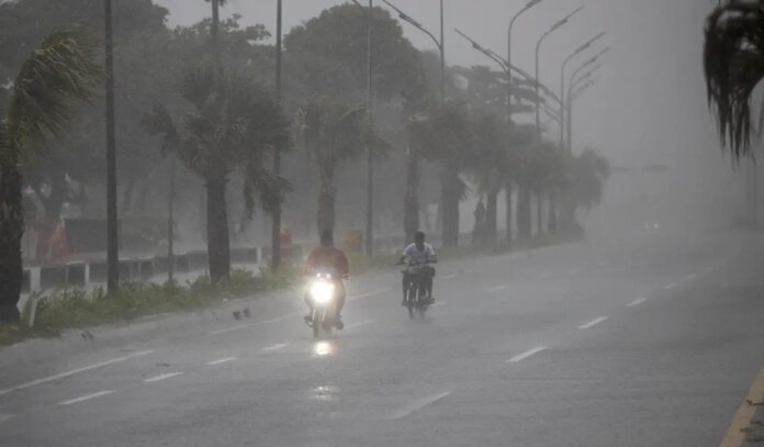 COE sube a 16 las provincias en alerta por vaguada