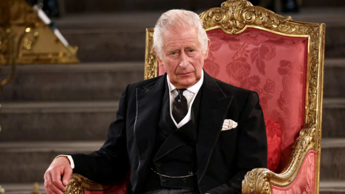 Carlos III rompe con tradiciones navideñas en Sandringham; amplia lista de invitados y dos grandes ausencias
