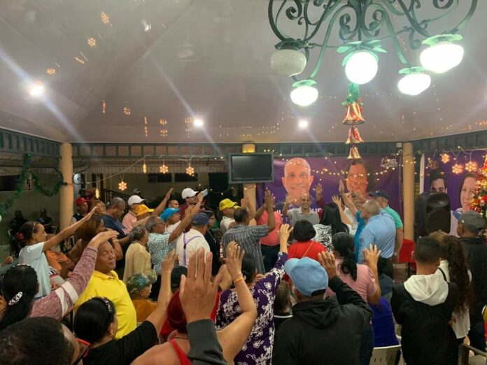 Cientos de perremeístas en Azua se juramentan en el PLD