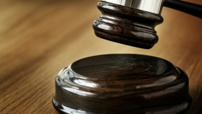 Dictan 15 años de cárcel contra un hombre que mató a otro a puñaladas en riña callejera