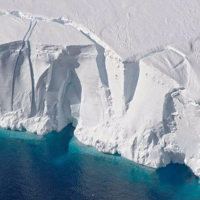 El deshielo de un icebergs en la Antártida altera condiciones del océano
