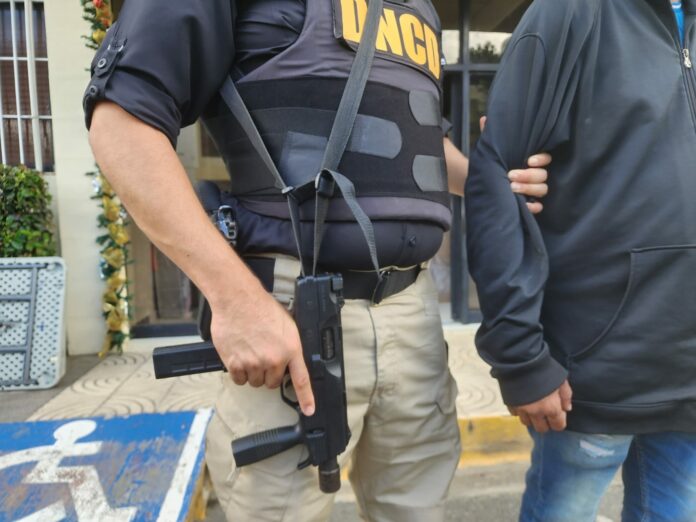 MP  y DNCD apresan a cinco personas vinculadas a cocaína decomisada en Río San Juan