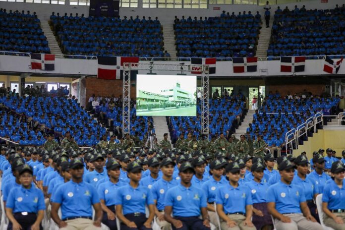 Más de 6,000 se gradúan en el programa Servicio Militar Voluntario