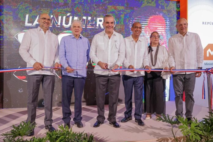 Presidente Abinader inaugura nueva entrada de Santiago