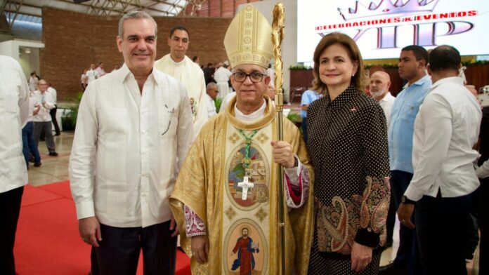 Rodríguez asumió como arzobispo de Santiago
