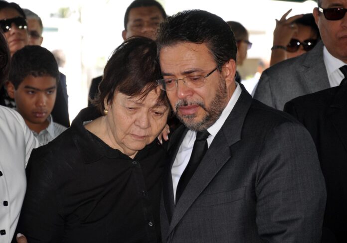 Velatorio de la madre de Guillermo Moreno será en Santiago