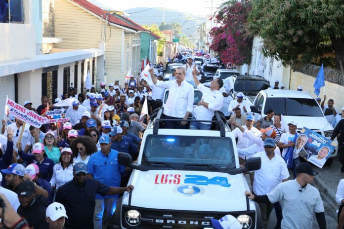 Abinader encabezó caravana con candidatos municipales de Sabana Larga y San José de Ocoa