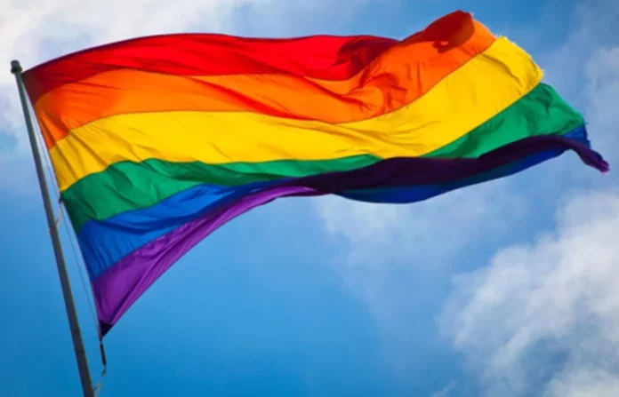Activistas LGBTI critican a López Obrador por llamar «señor» a una diputada trans
