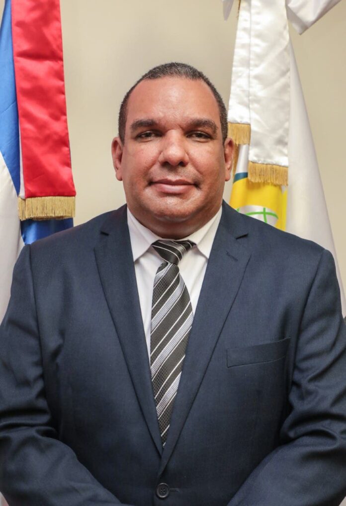 Construyen parque almacenamiento baterías