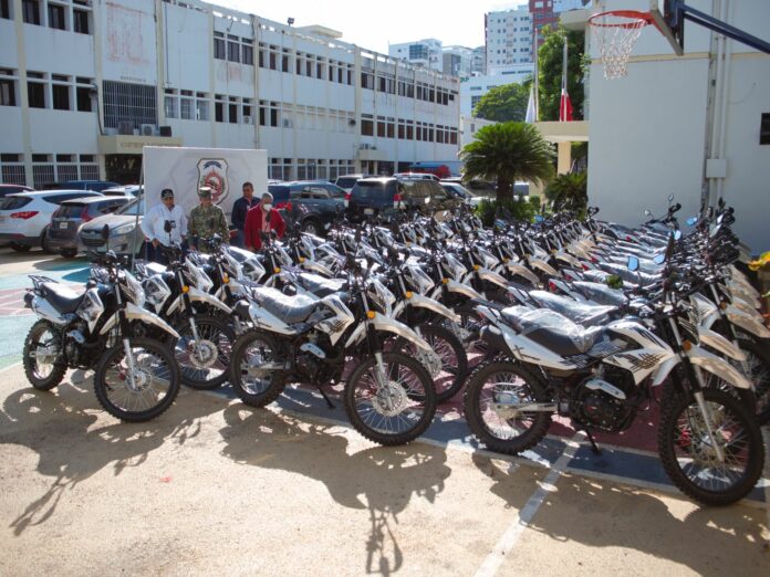 DNCD entrega flotilla de 38 motocicletas para patrullajes de operativos