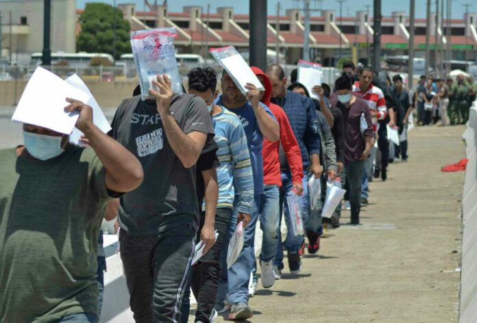 EE.UU. felicita a México por  «resultados positivos» en  freno a la migración