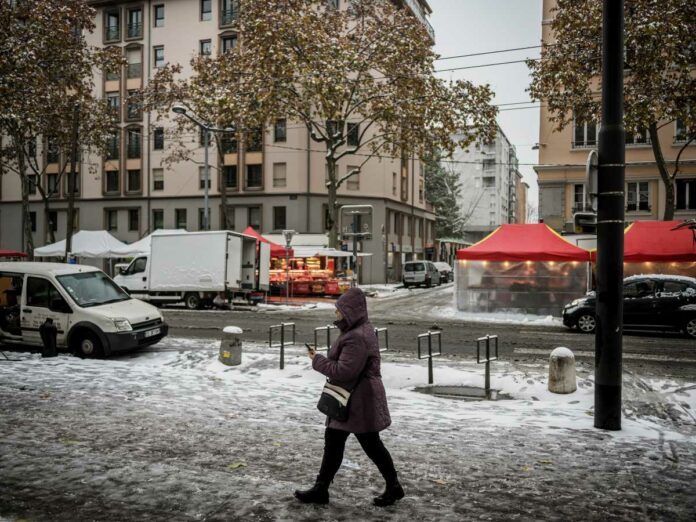 Francia amanece bajo cero en un episodio de frío como no ocurría desde hace seis años
