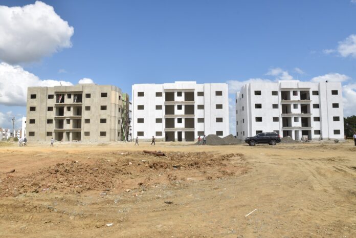 Gobierno entregará apartamentos a policías de Los Alcarrizos