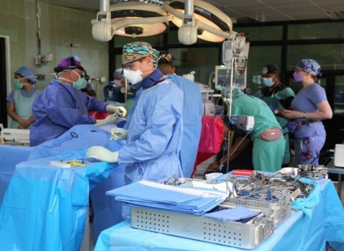 Hospital Salvador B. Gautier anuncia XX jornada de cirugías de columna vertebral