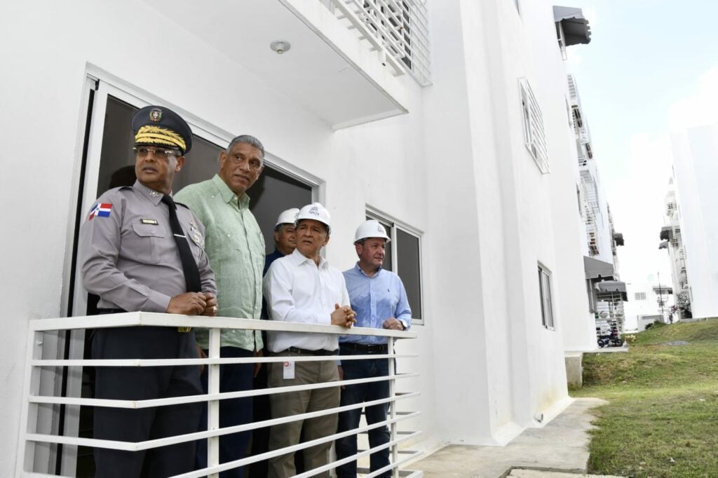 Interior y Policia asegura en marzo empieza entrega de apartamentos