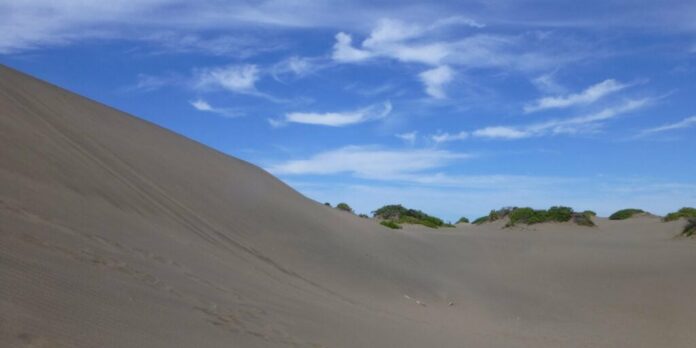 Las Dunas de Baní mucho más que montañas de arenas