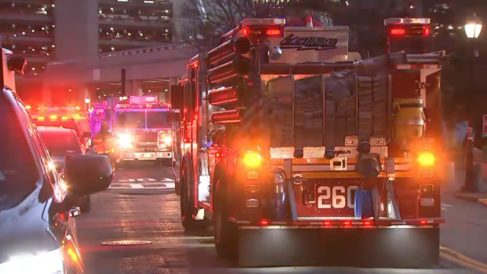 Manhattan: despliegan unidades de bomberos de Nueva York por denuncia de pequeñas explosiones