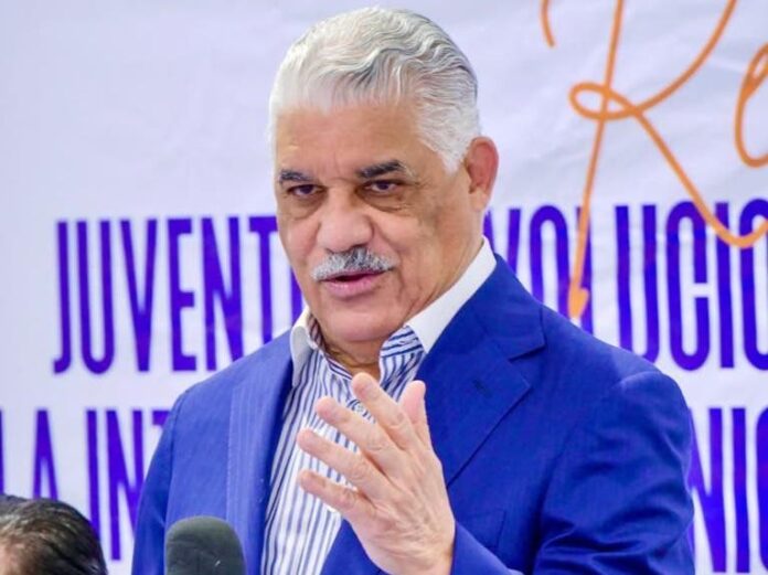 Miguel Vargas dice campaña mediática millonaria no dará victoria PRM