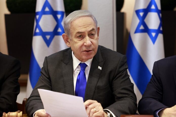 Netanyahu promete seguir guerra en Gaza pese a presión de familias de rehenes