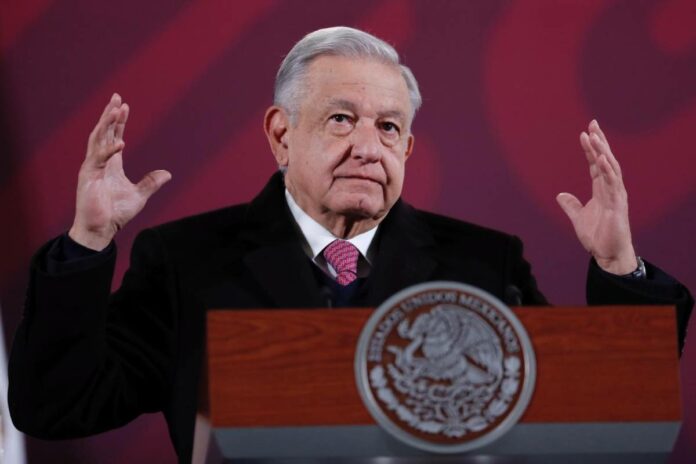 Presidente de México confirma el secuestro de 31 migrantes en la frontera con EEUU