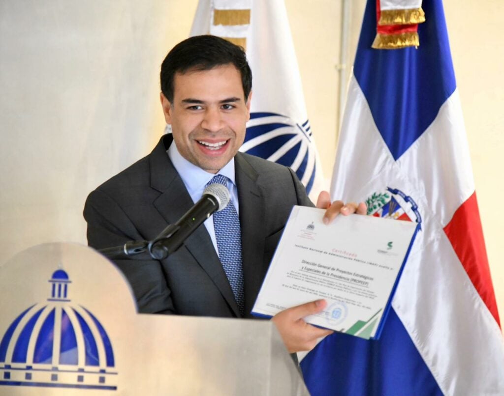 Propeep recibe exaltacion por cumplir indicadores y por fomentar competencias