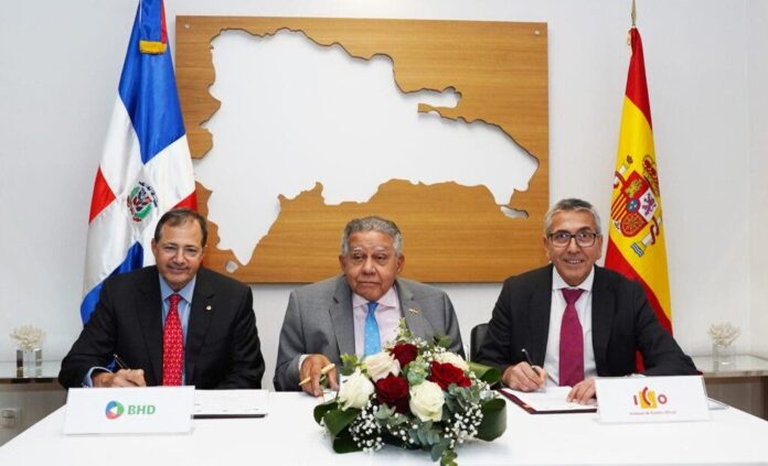 Ratifican acuerdo incentiva inversión española en RD